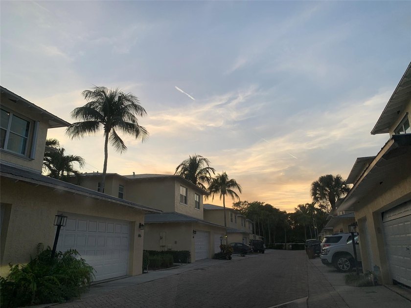 Located in an upscale, relaxed, coastal beach town of East - photo 45