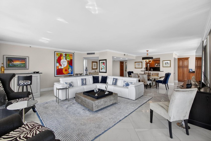 Enjoy this beautiful open floor plan with ceiling to floor - photo 8