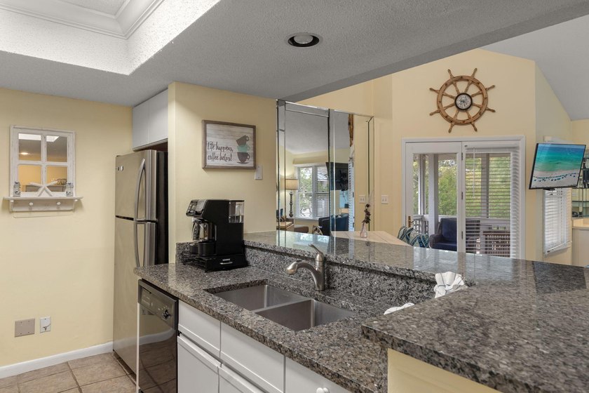 A must see!!! Beautiful coastal cottage in the highly sought - photo 12