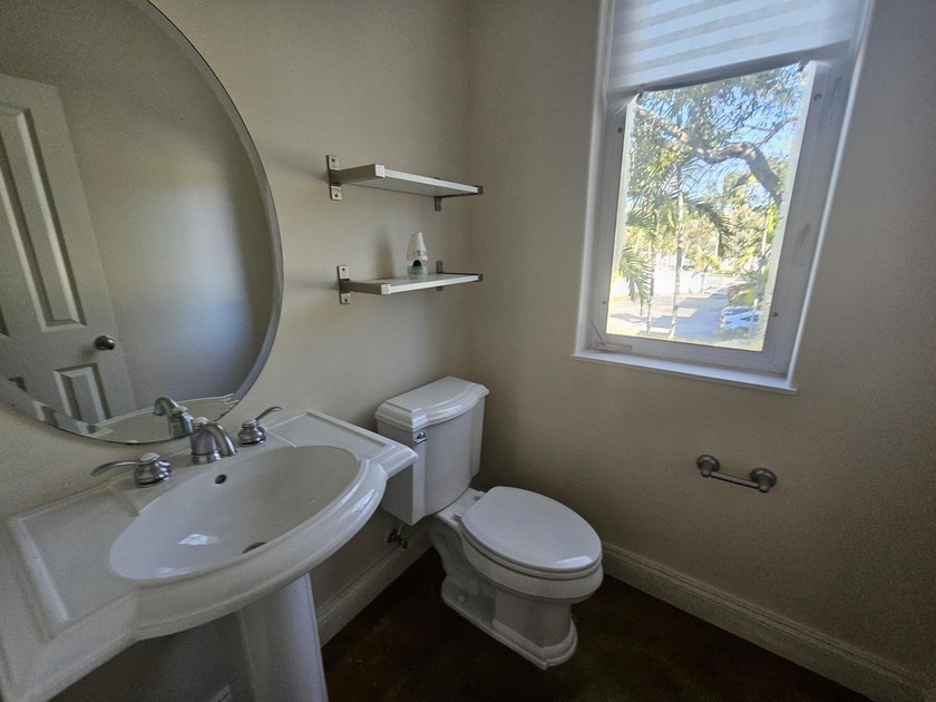 Welcome to SoNew Lofts in the heart of Fort Lauderdale! This - photo 14
