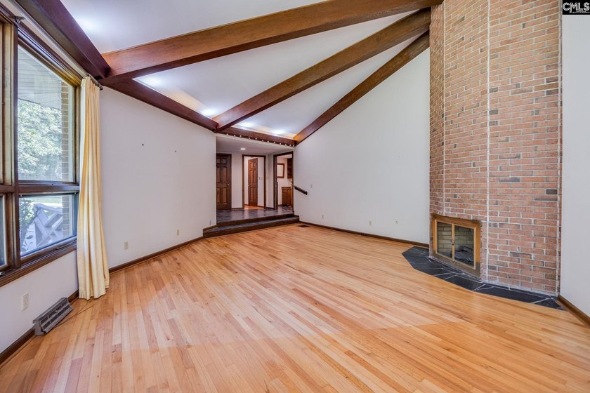 Discover 539 Circle H Woods in Prosperity where timeless design - photo 10
