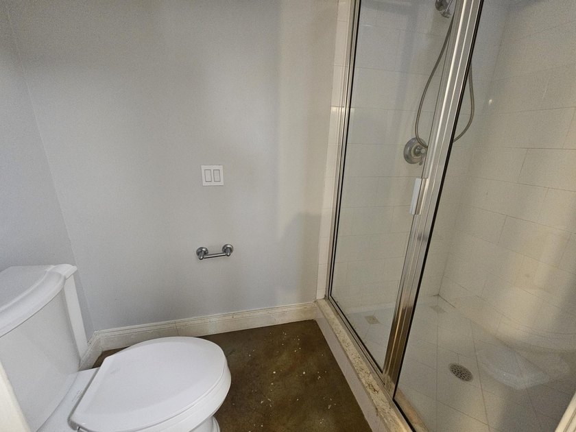 Welcome to SoNew Lofts in the heart of Fort Lauderdale! This - photo 26