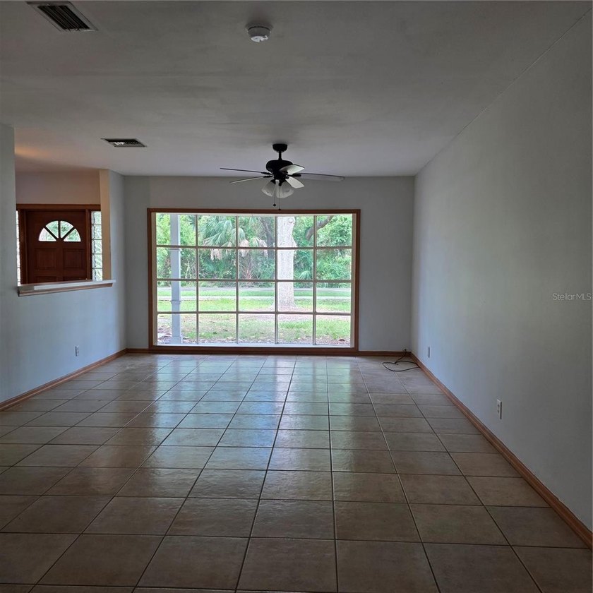Under contract-accepting backup offers. Great neighborhood, huge - photo 8