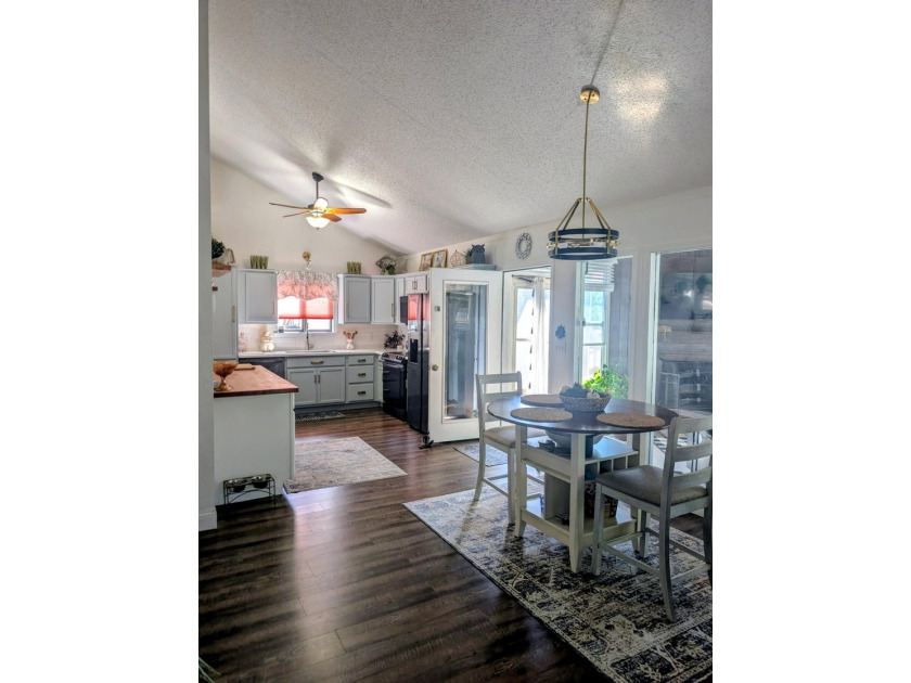Beautifully landscaped lakefront home centrally located just - photo 9