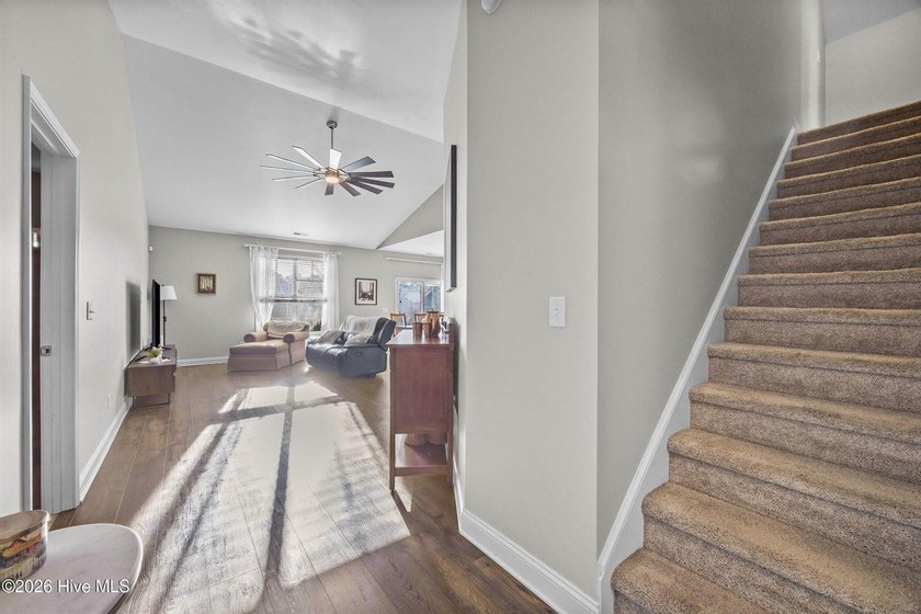 BACK ON THE MARKET AT NO FAULT OF THE SELLERS Welcome to this 4 - photo 18
