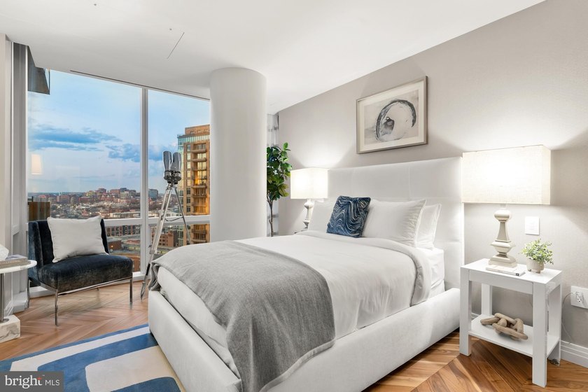 TWO-BEDROOM CORNER UNIT MODEL WITH BALCONY AVAILABLE! Welcome to - photo 24