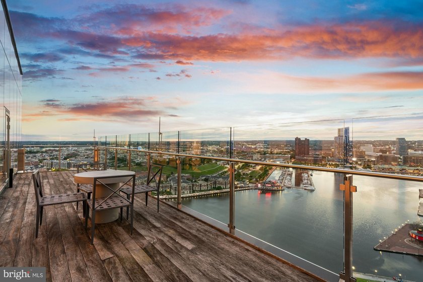 TWO-BEDROOM CORNER UNIT MODEL WITH BALCONY AVAILABLE! Welcome to - photo 43