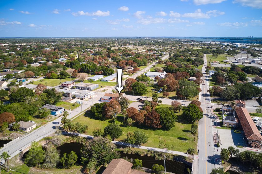 Large 3915 Sf General Commercial Building In The Heart of - photo 7