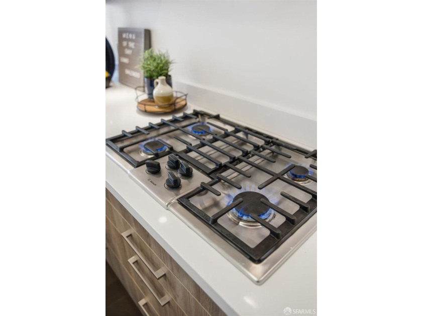 Welcome to 72 Townsend, a boutique mid-rise residence in the - photo 17