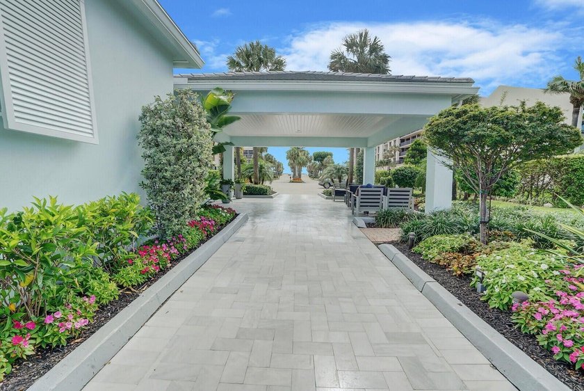 Introducing G305, a 2BR/2BA condo in the Yacht &amp; Racquet Club of - photo 32