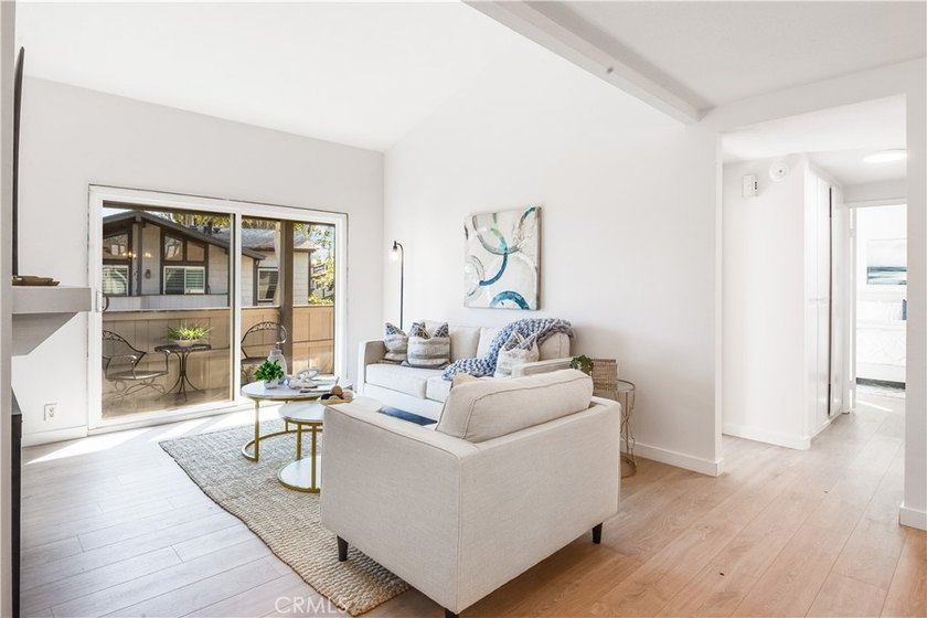 Beautifully updated 2-bedroom, 2-bathroom condo located in the - photo 4