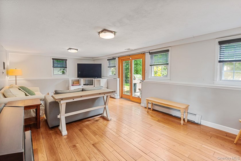 Step into this beautifully renovated 3-bedroom, 2-bath home - photo 8