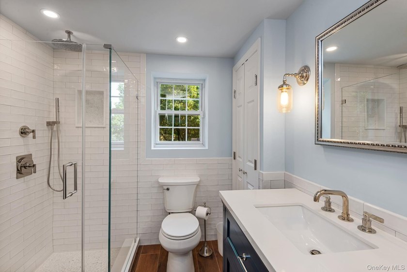 Step into this beautifully renovated 3-bedroom, 2-bath home - photo 9
