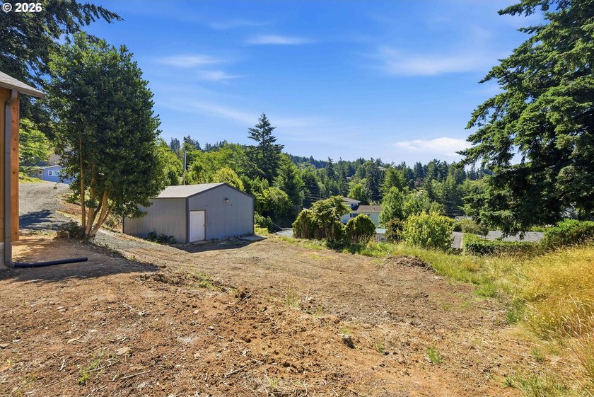 Completely rebuilt from the studs up, this beautifully remodeled - photo 32