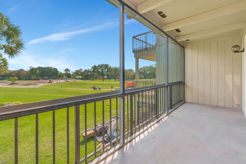Welcome to Riverbend Country Club. A vibrant, active &amp; social - photo 5
