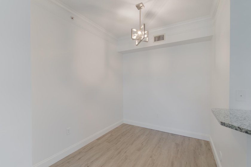 Spacious first floor 1 bedroom 1 bathroom condo plus open den in - photo 10