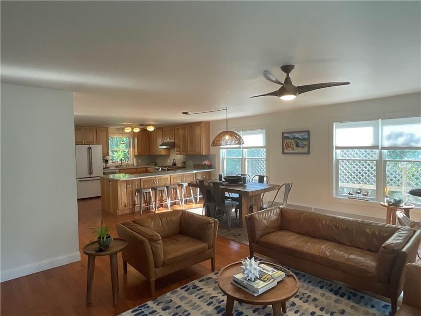 Immaculately maintained and ideally located in the heart of Old - photo 10