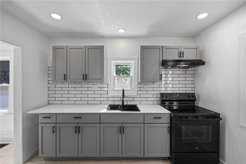 Completely renovated 3-bedroom, 2 full bath home offering - photo 14