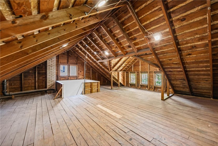 Completely renovated 3-bedroom, 2 full bath home offering - photo 31