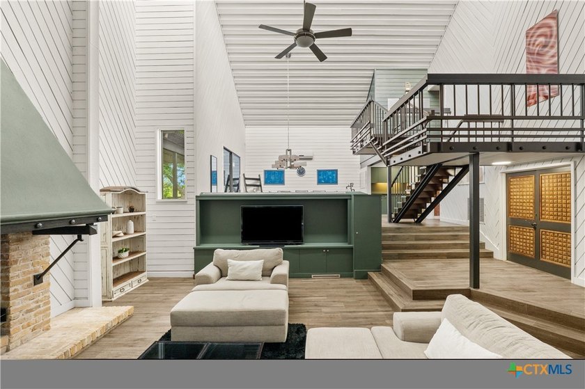 Exquisite O'Neil Ford, a prime example of mid-century Texas - photo 10