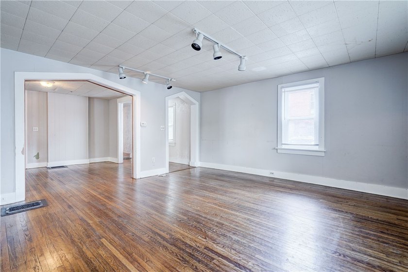 Don't miss this 3 bedroom, with office, 1.5 bath Colonial in the - photo 17