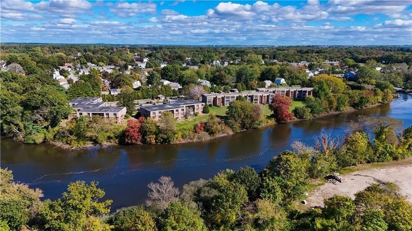 Welcome to Waterview Condominium community in charming Warren - photo 18