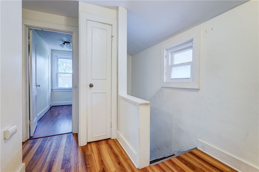Don't miss this 3 bedroom, with office, 1.5 bath Colonial in the - photo 21