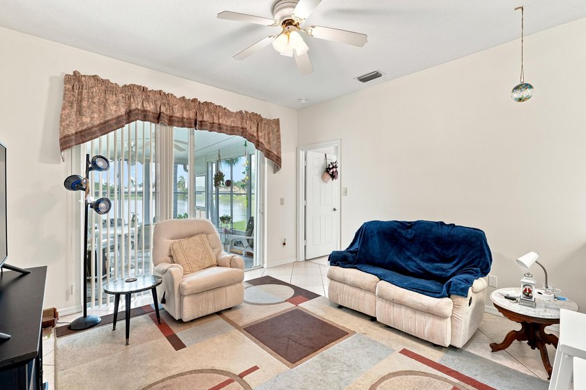 Welcome to this charming single-story residence located in Kings - photo 22