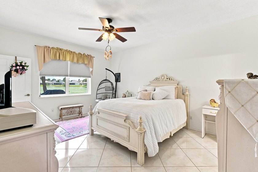 Welcome to this charming single-story residence located in Kings - photo 25