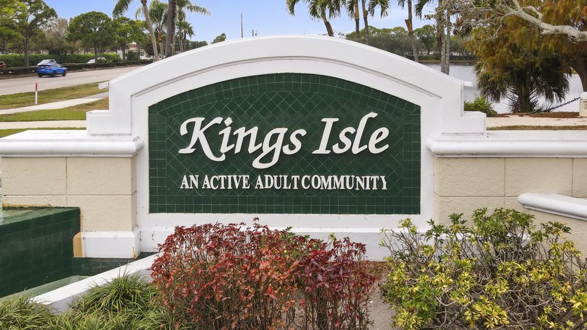 Welcome to this charming single-story residence located in Kings - photo 49