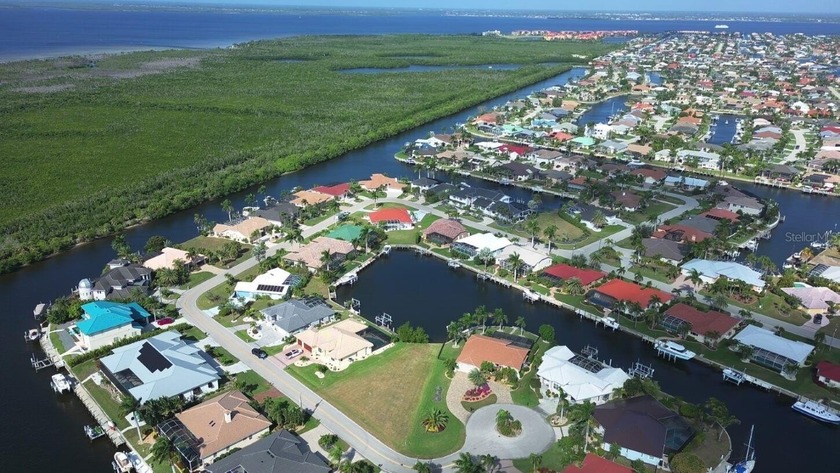 SELLER MOTIVATED! WATERFRONT LOT IN PUNTA GORDA ISLES! Sailboat - photo 4