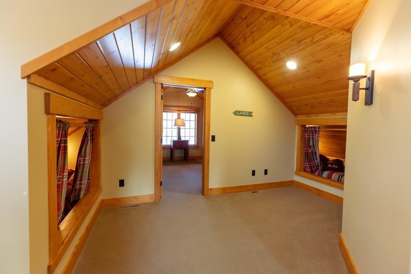 Discover Cottage 2 at Boyd Lodge, the embodiment of refined - photo 12