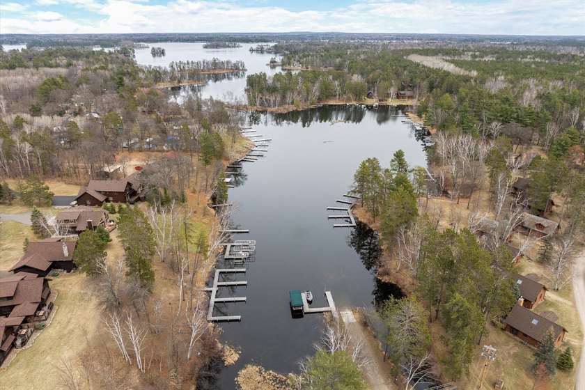 Discover Cottage 2 at Boyd Lodge, the embodiment of refined - photo 30