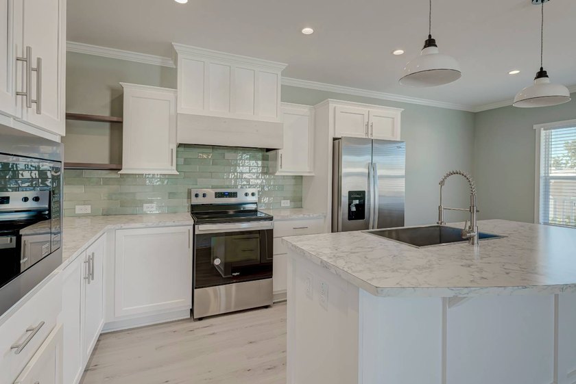 PRICE REDUCED Brand New 2025 Palm Harbor! 1386 sq Ft of beauty - photo 5