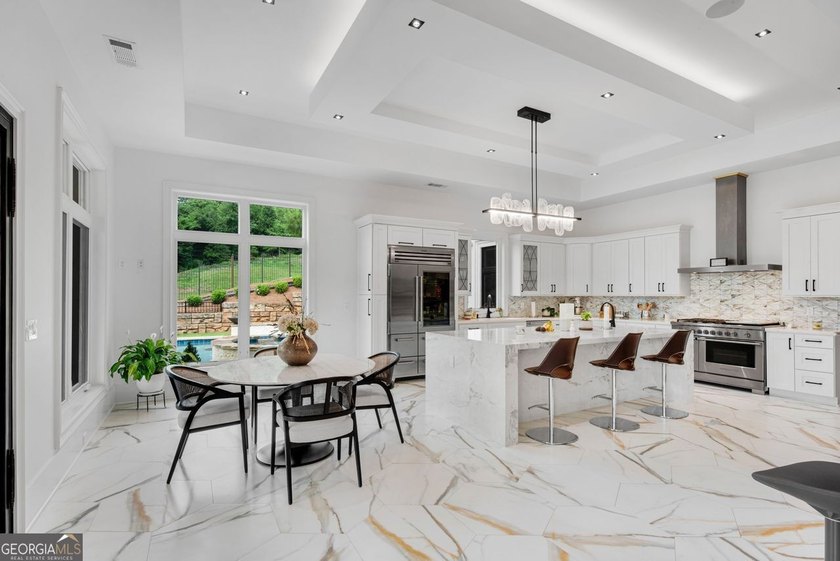 Stunning and elegant estate home on the golf course in sought - photo 15