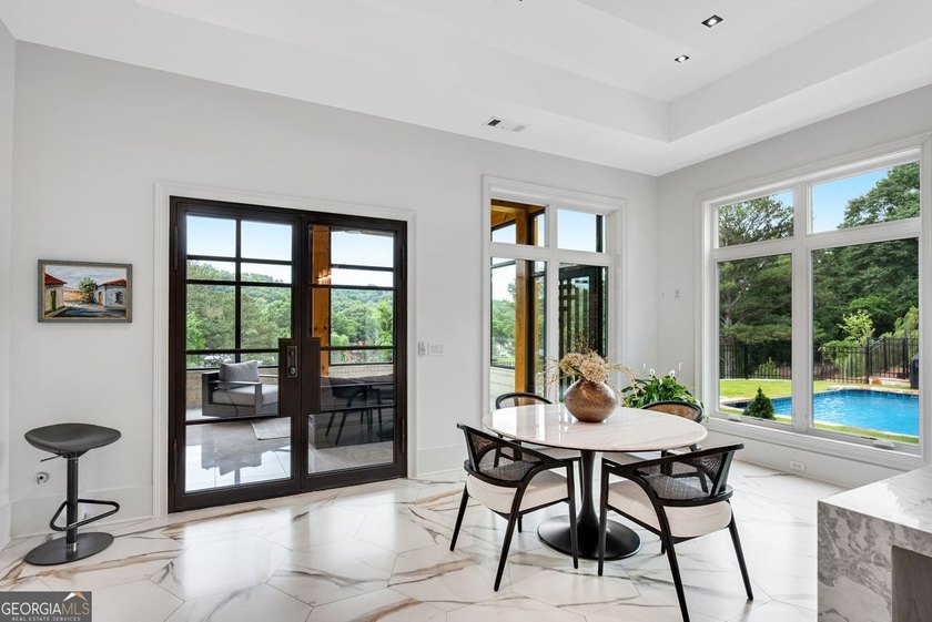 Stunning and elegant estate home on the golf course in sought - photo 20