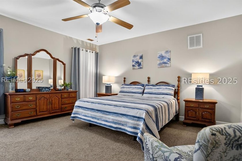 Welcome to this spacious 4br/3.5ba home located on the 4th - photo 25
