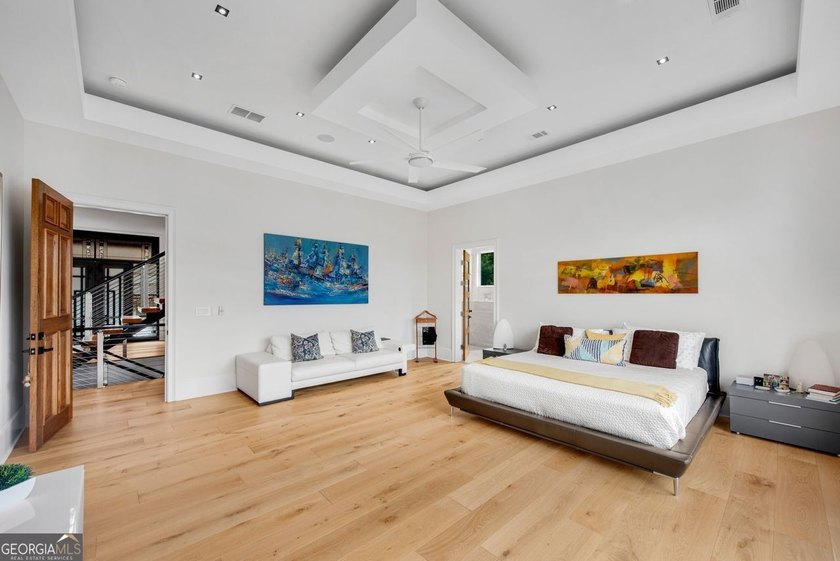 Stunning and elegant estate home on the golf course in sought - photo 27
