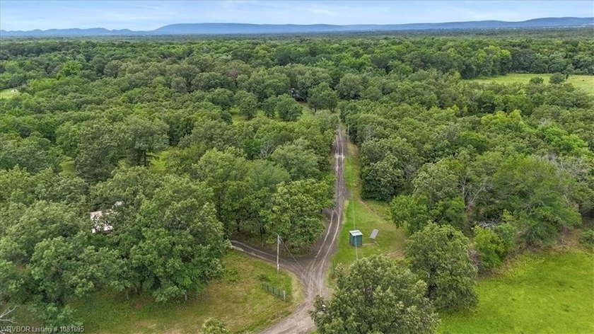 Nestled in the scenic Kiamichi River Valley, with direct access - photo 33