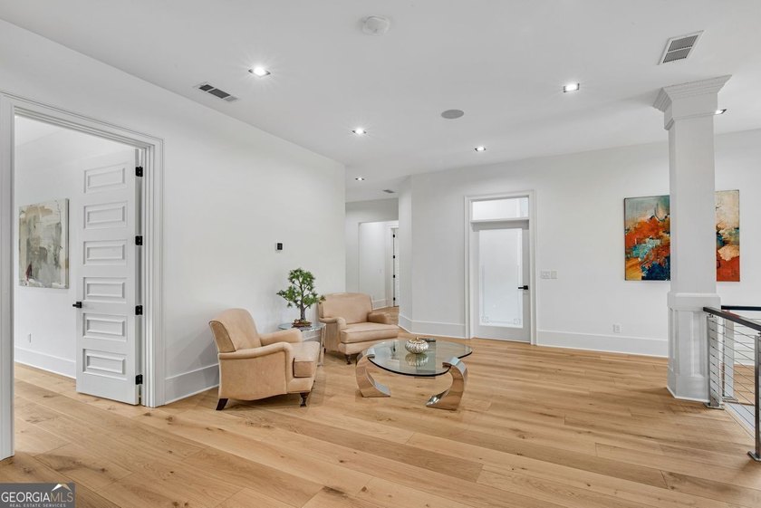 Stunning and elegant estate home on the golf course in sought - photo 43