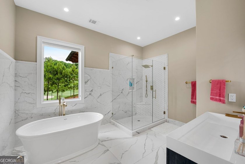 Stunning and elegant estate home on the golf course in sought - photo 49