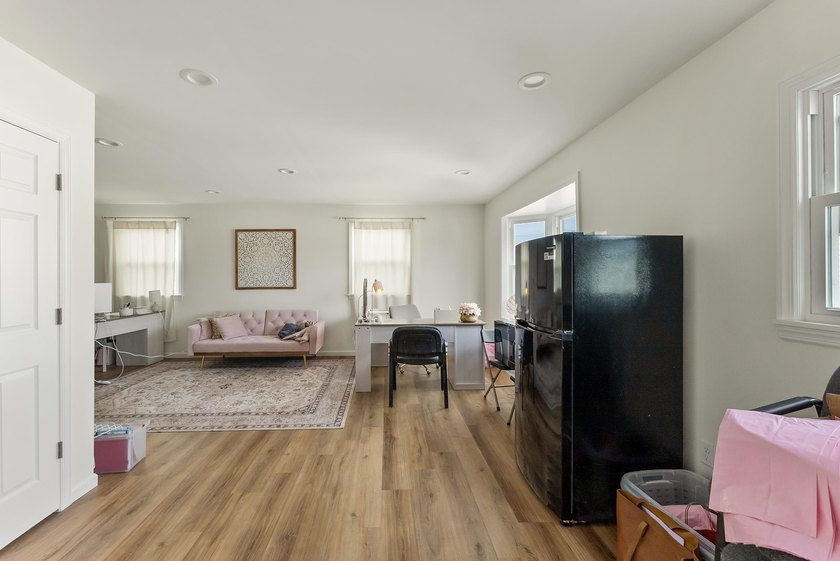 High-visibility, fully leased commercial investment opportunity - photo 18