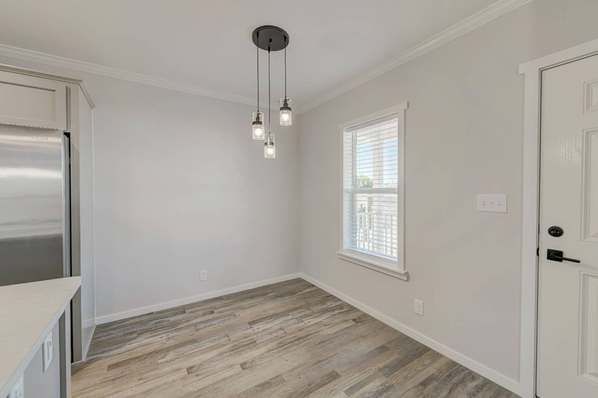 PRICE REDUCED!! Brand New 2025 Palm Harbor! 1386 sq Ft of beauty - photo 10