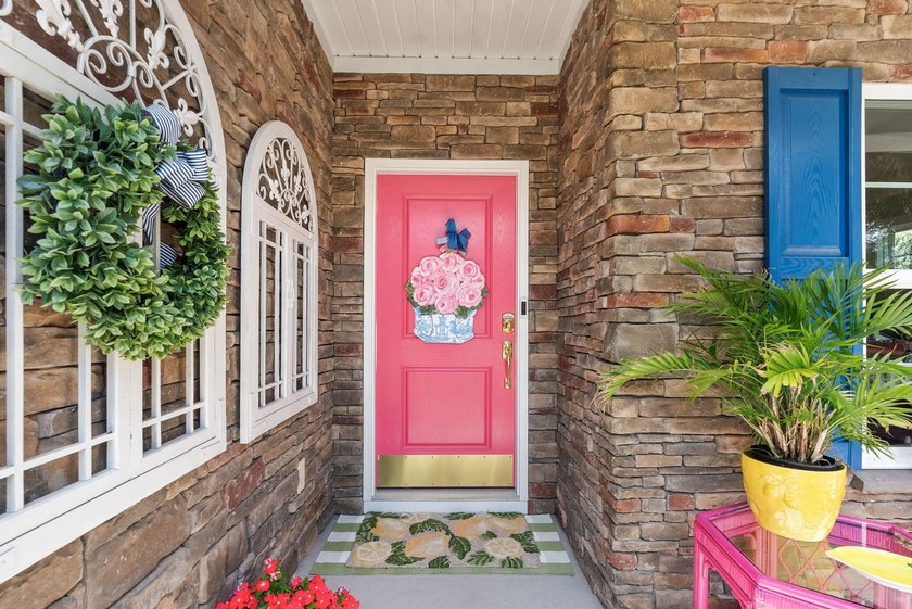 Welcome to 1551 Chastain Rd, where thoughtful design, timeless - photo 7