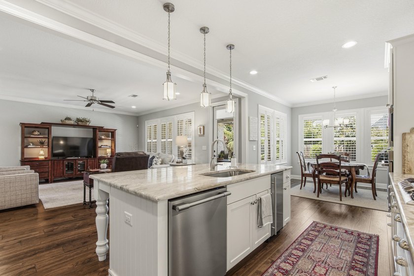 *Seller will contribute $10,000 to buyer's closing costs or - photo 11
