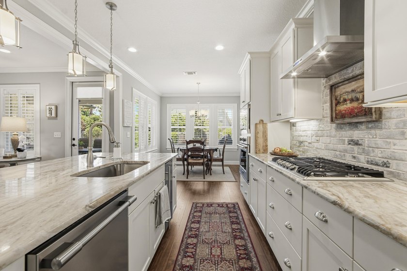 *Seller will contribute $10,000 to buyer's closing costs or - photo 12