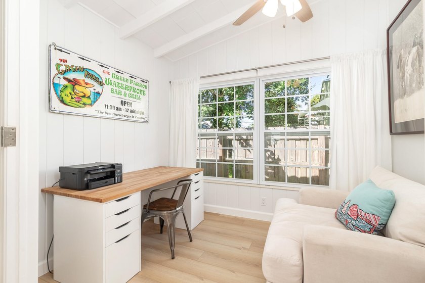 Historic charm meets modern luxury in this beautifully updated 3 - photo 16