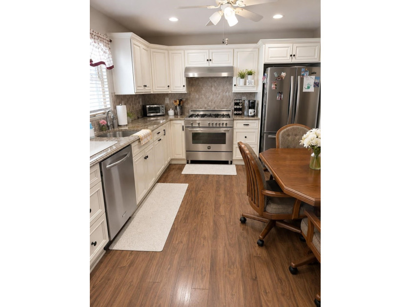 Just under two miles from the vibrant Toms River waterfront - photo 20