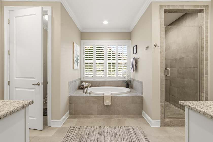 *Seller will contribute $10,000 to buyer's closing costs or - photo 26