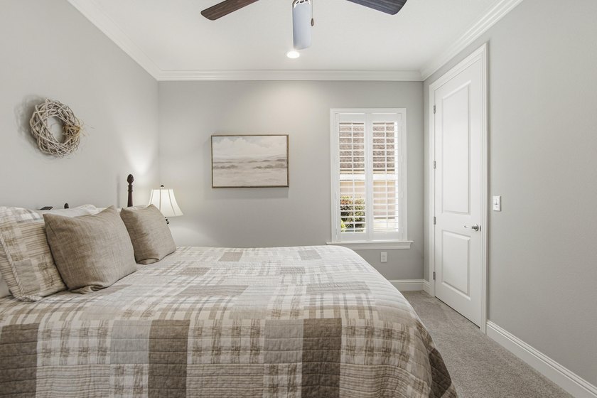 *Seller will contribute $10,000 to buyer's closing costs or - photo 28